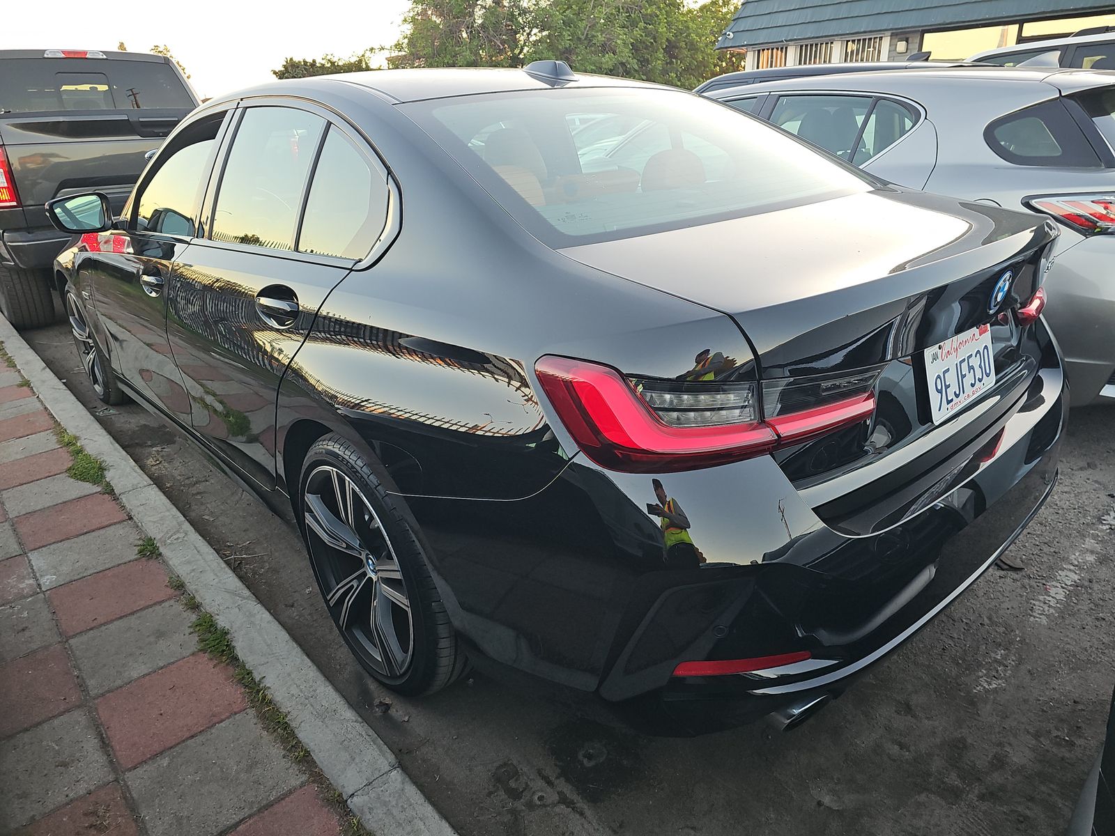 2023 BMW 3 Series 330e RWD