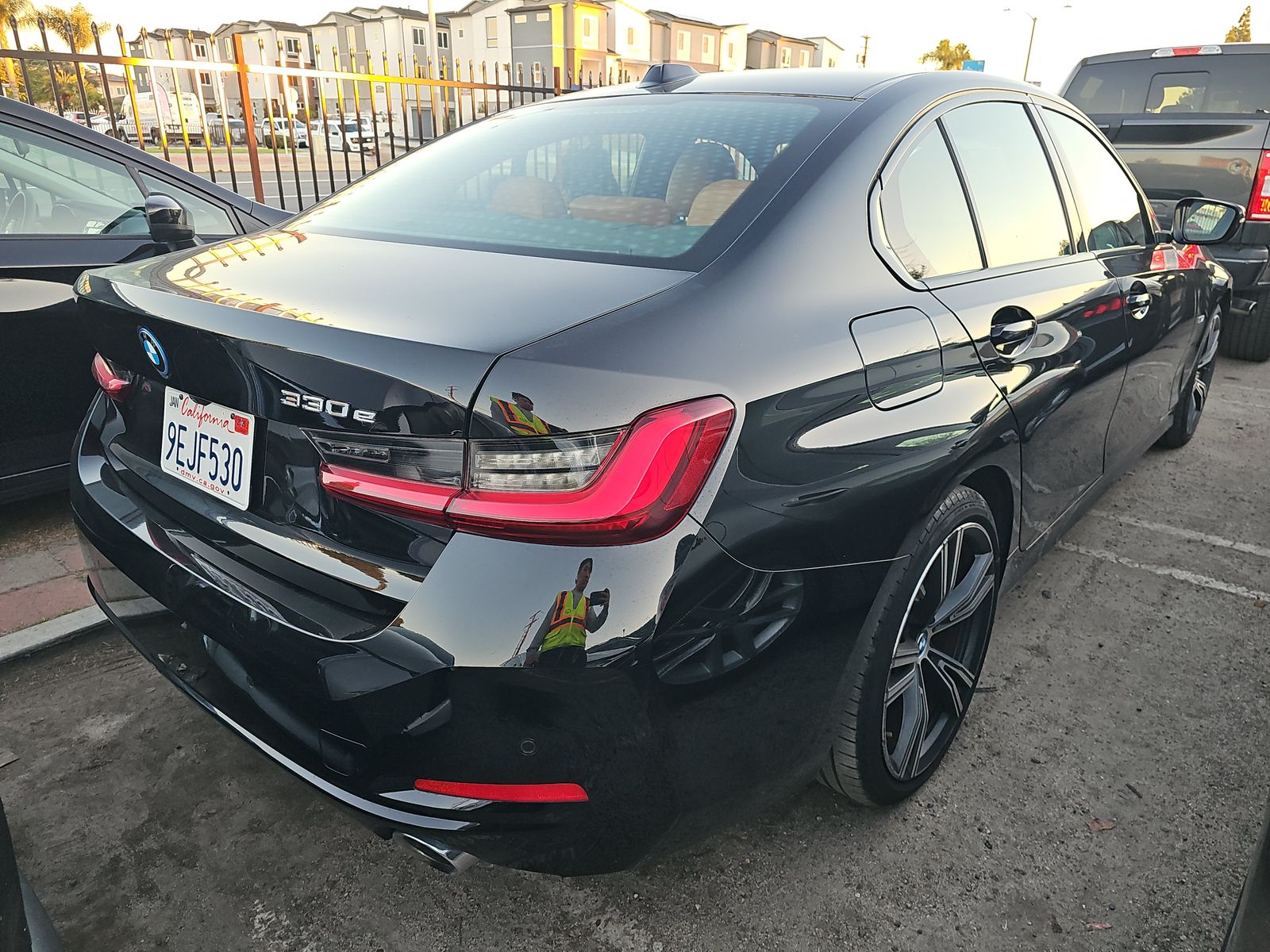 2023 BMW 3 Series 330e RWD