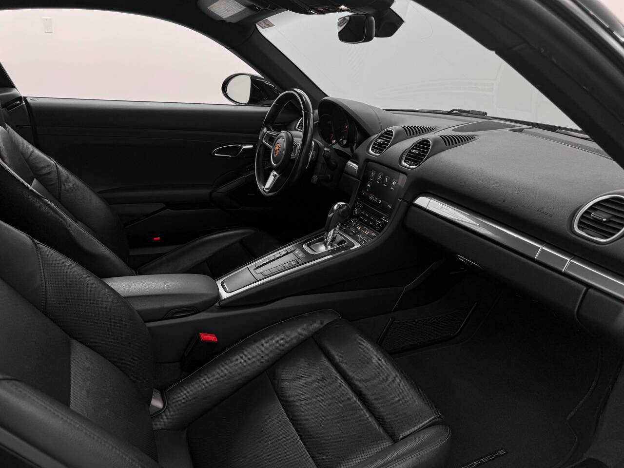 2018 Porsche 718 Cayman Base RWD