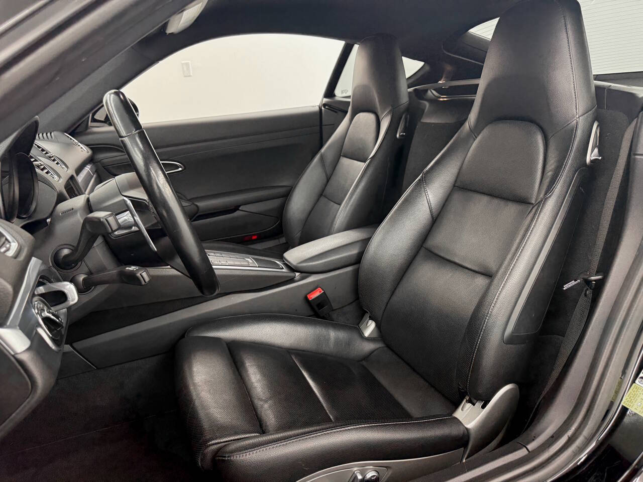 2018 Porsche 718 Cayman Base RWD