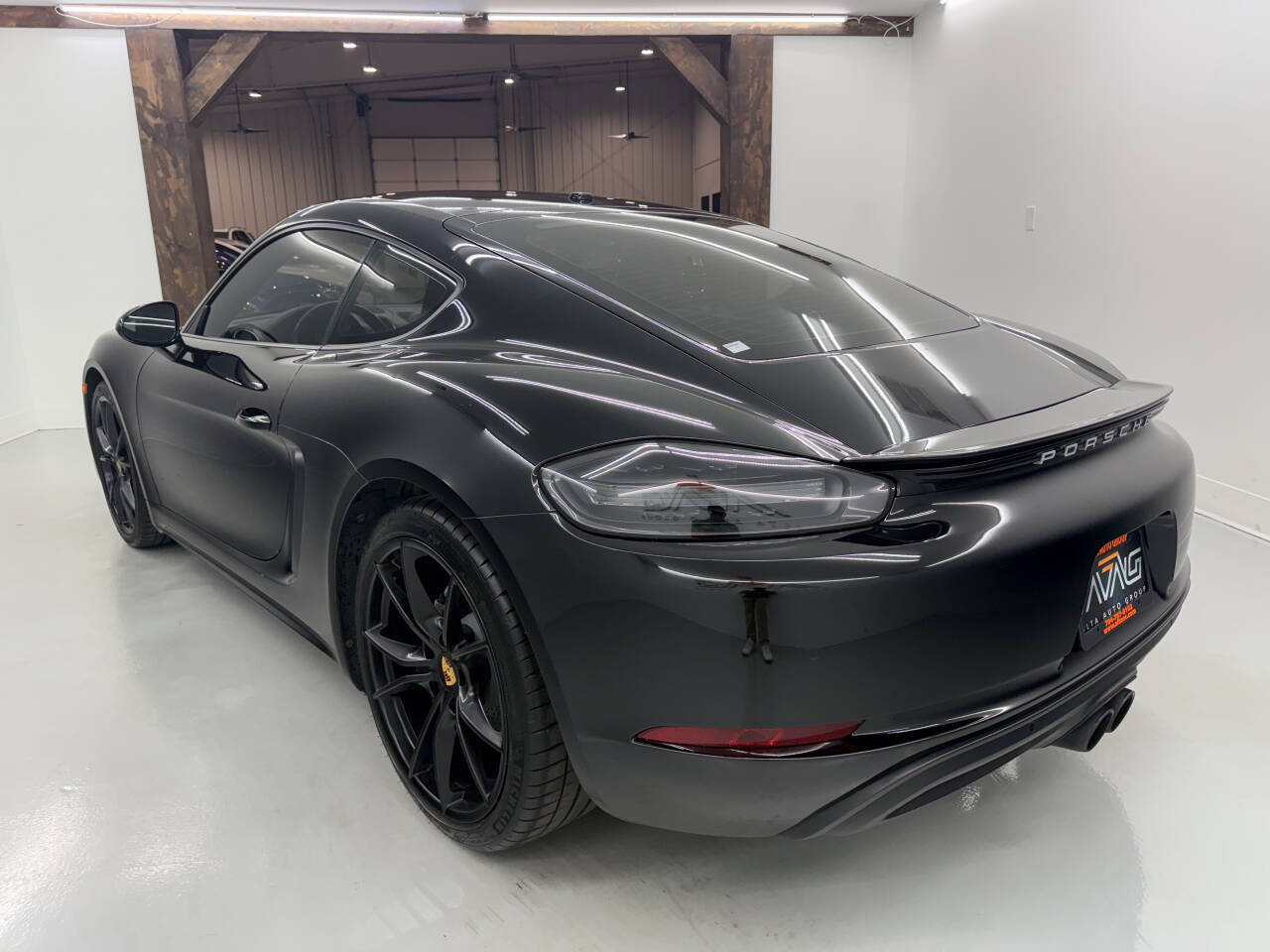 2018 Porsche 718 Cayman Base RWD