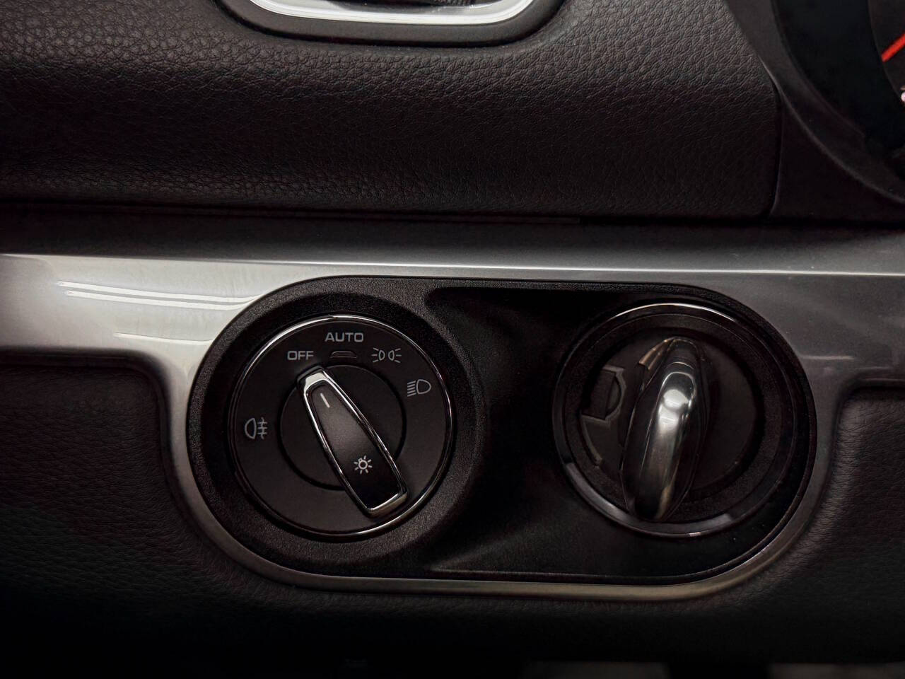 2018 Porsche 718 Cayman Base RWD