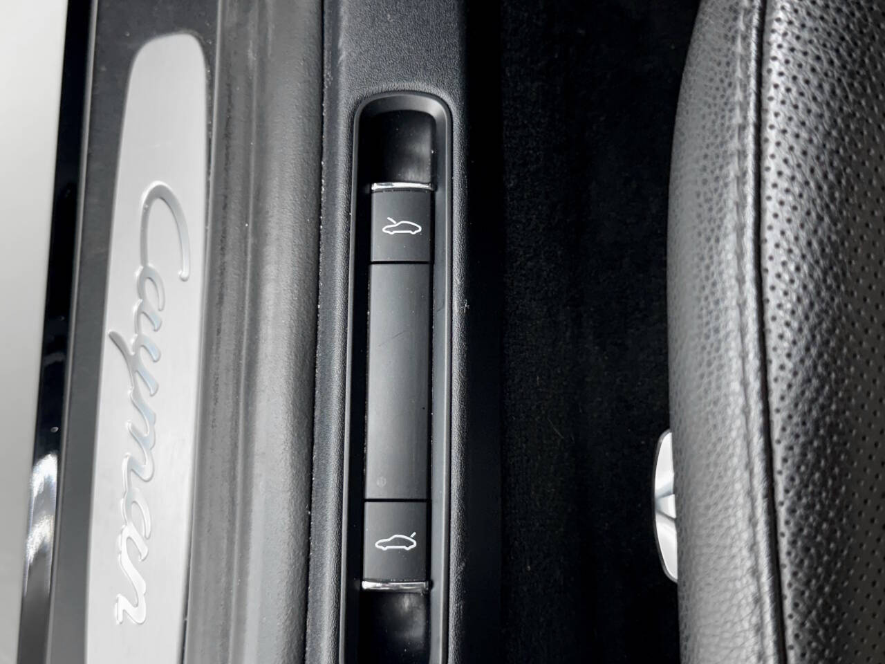 2018 Porsche 718 Cayman Base RWD