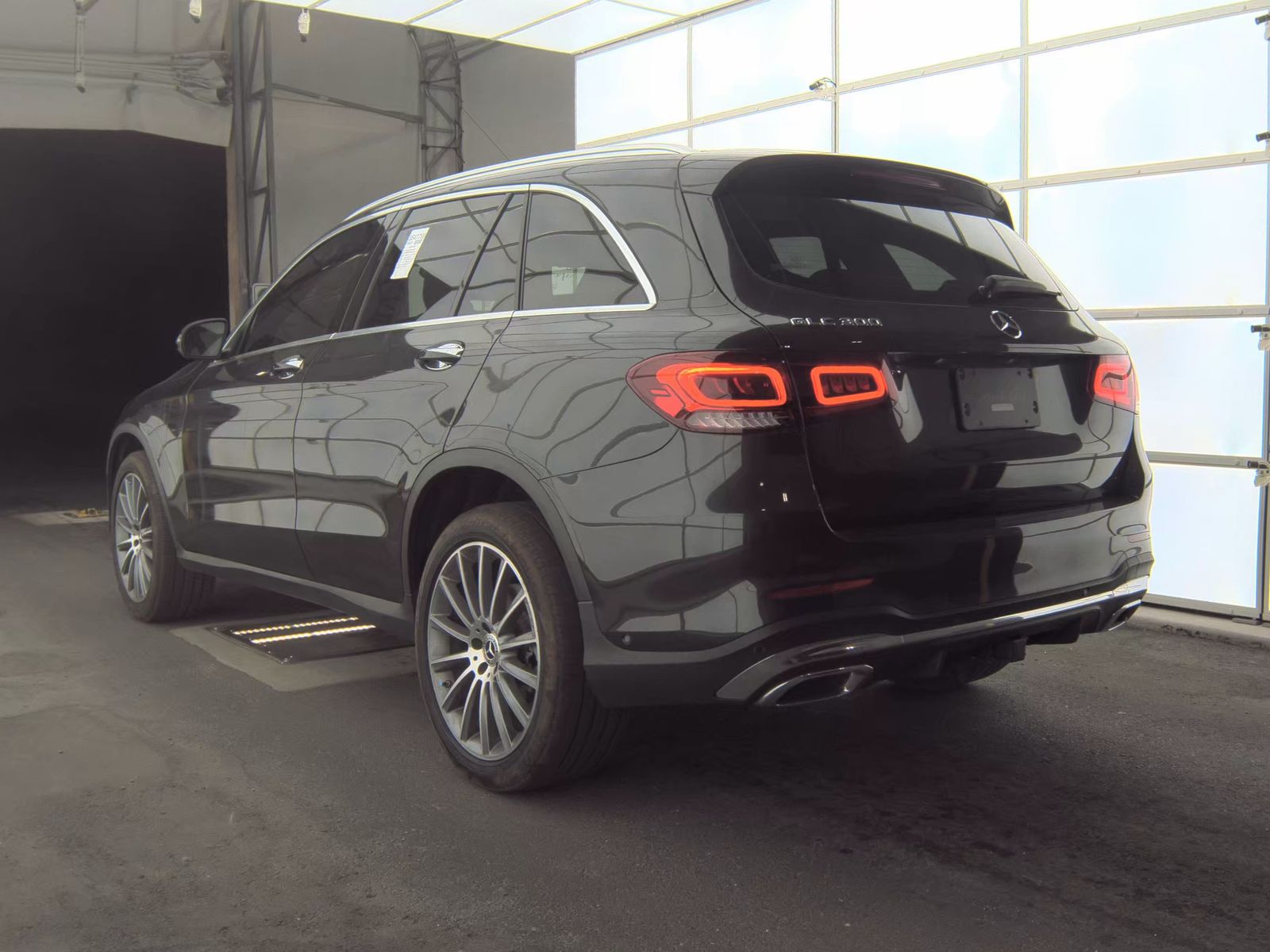 2021 Mercedes-Benz GLC GLC 300 RWD