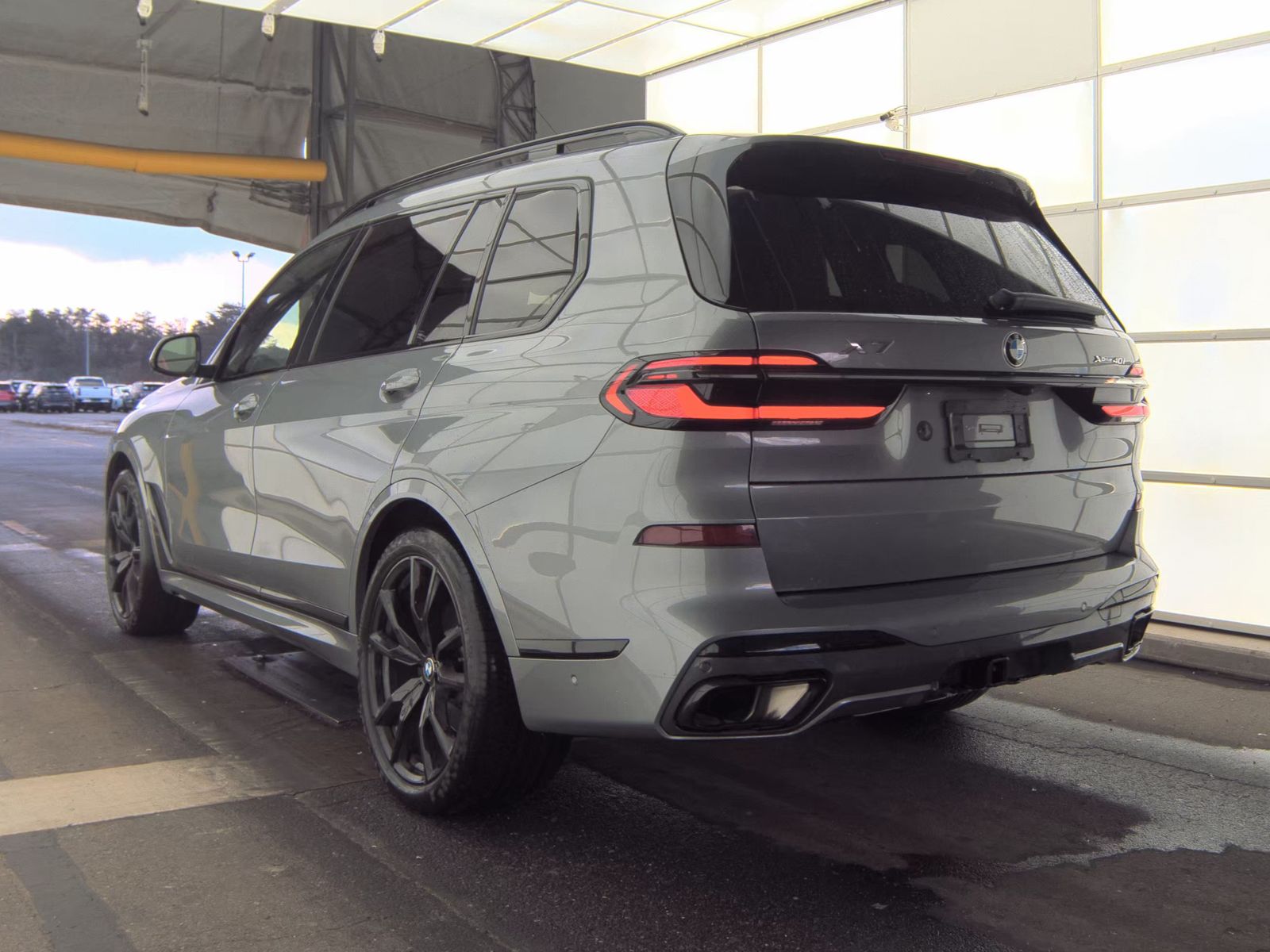 2023 BMW X7 xDrive40i AWD