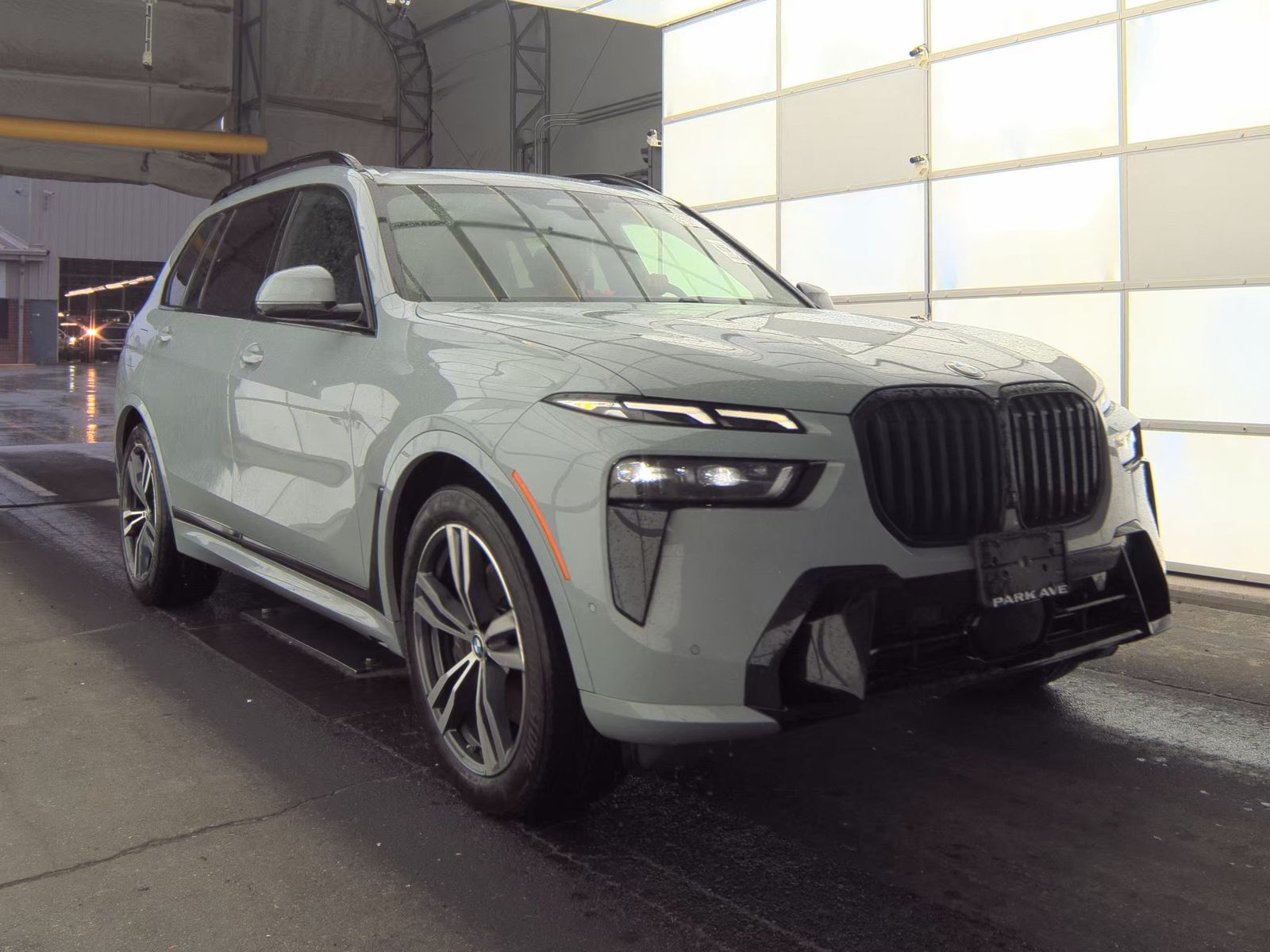 2023 BMW X7 xDrive40i AWD