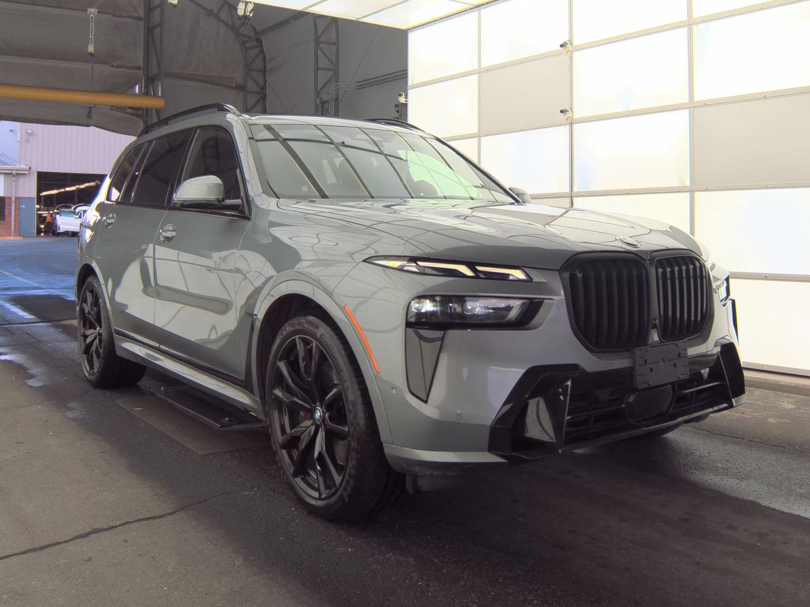 2023 BMW X7 xDrive40i AWD