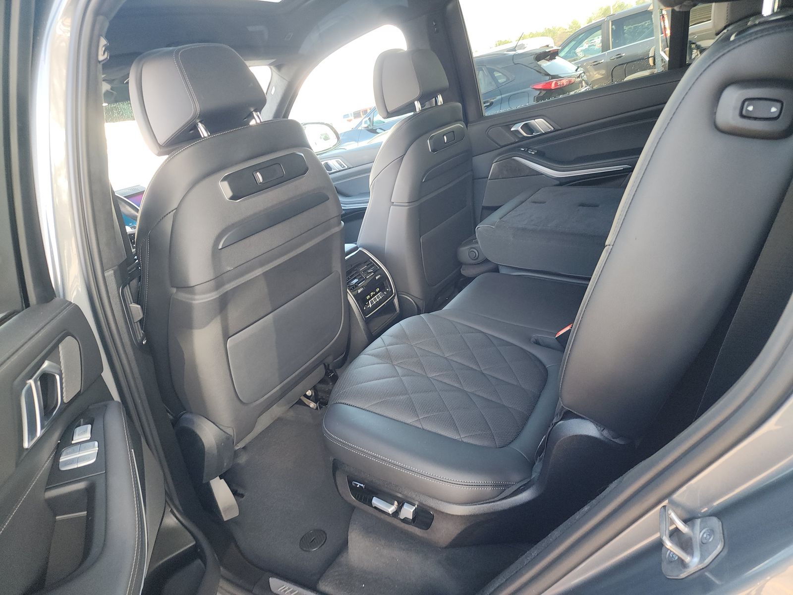 2023 BMW X7 xDrive40i AWD