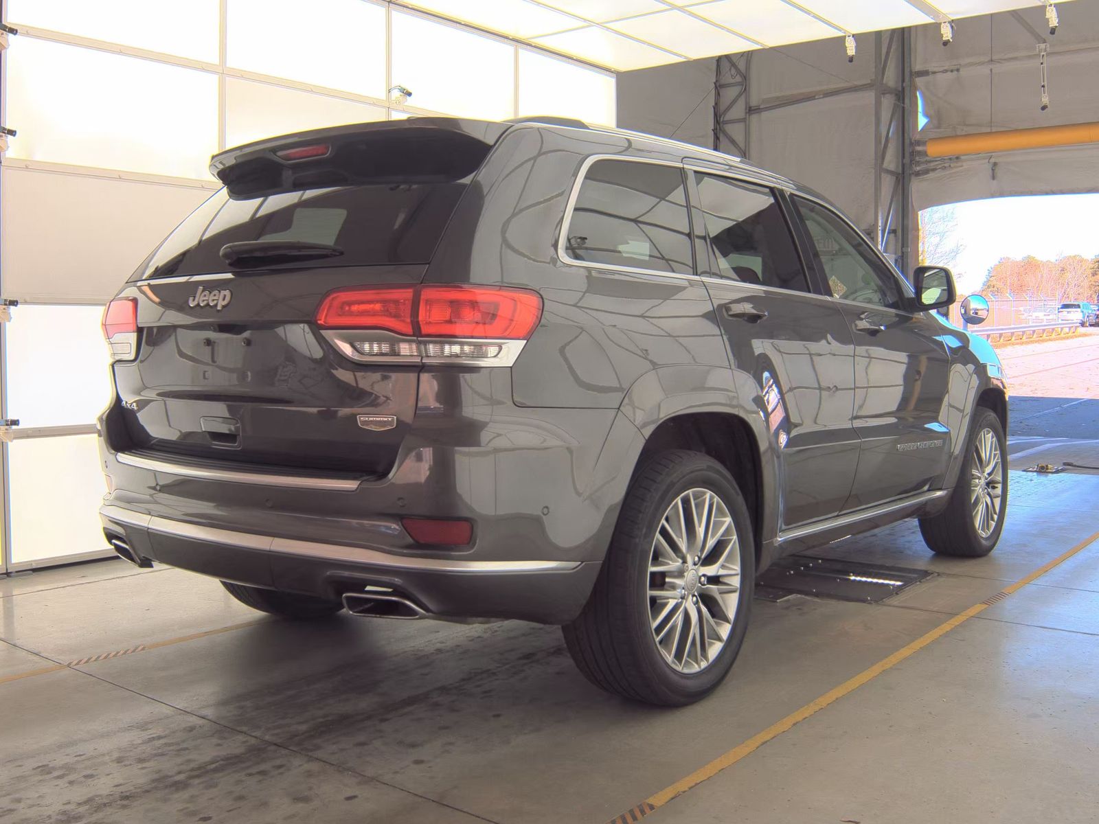 2017 Jeep Grand Cherokee Summit AWD