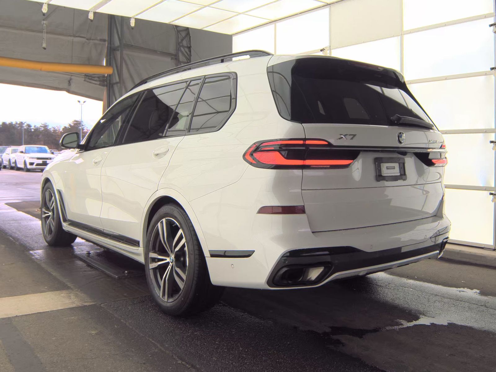 2023 BMW X7 xDrive40i AWD