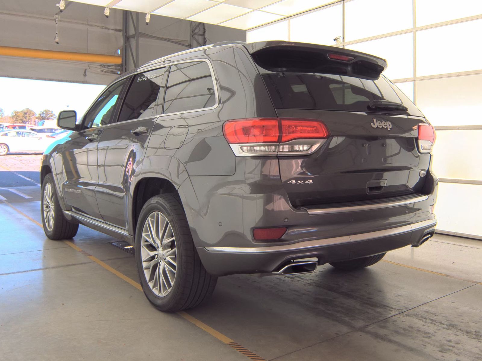 2017 Jeep Grand Cherokee Summit AWD