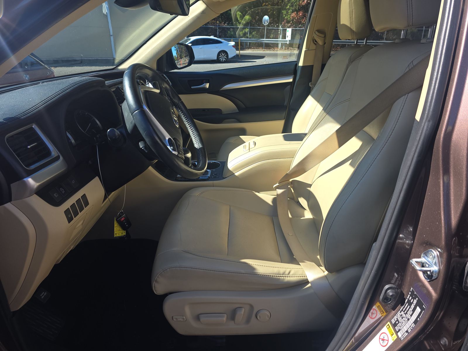 2019 Toyota Highlander XLE FWD