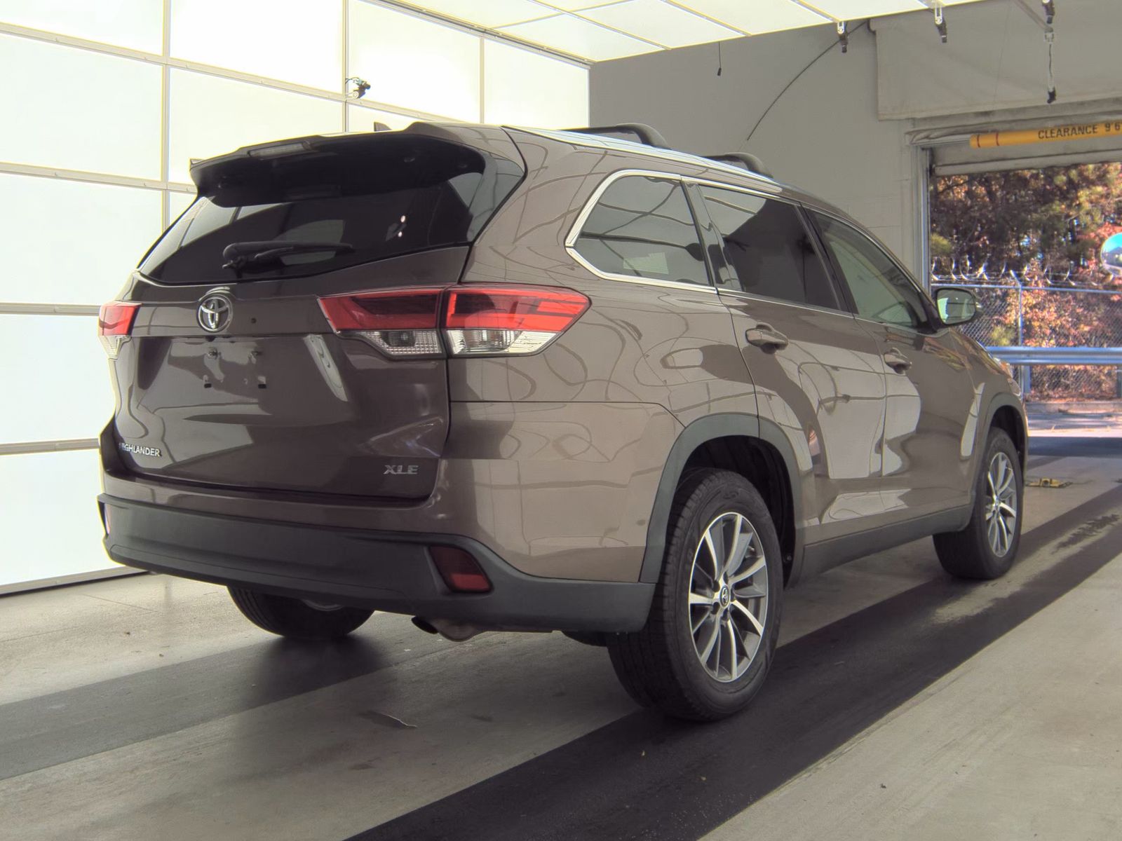 2019 Toyota Highlander XLE FWD