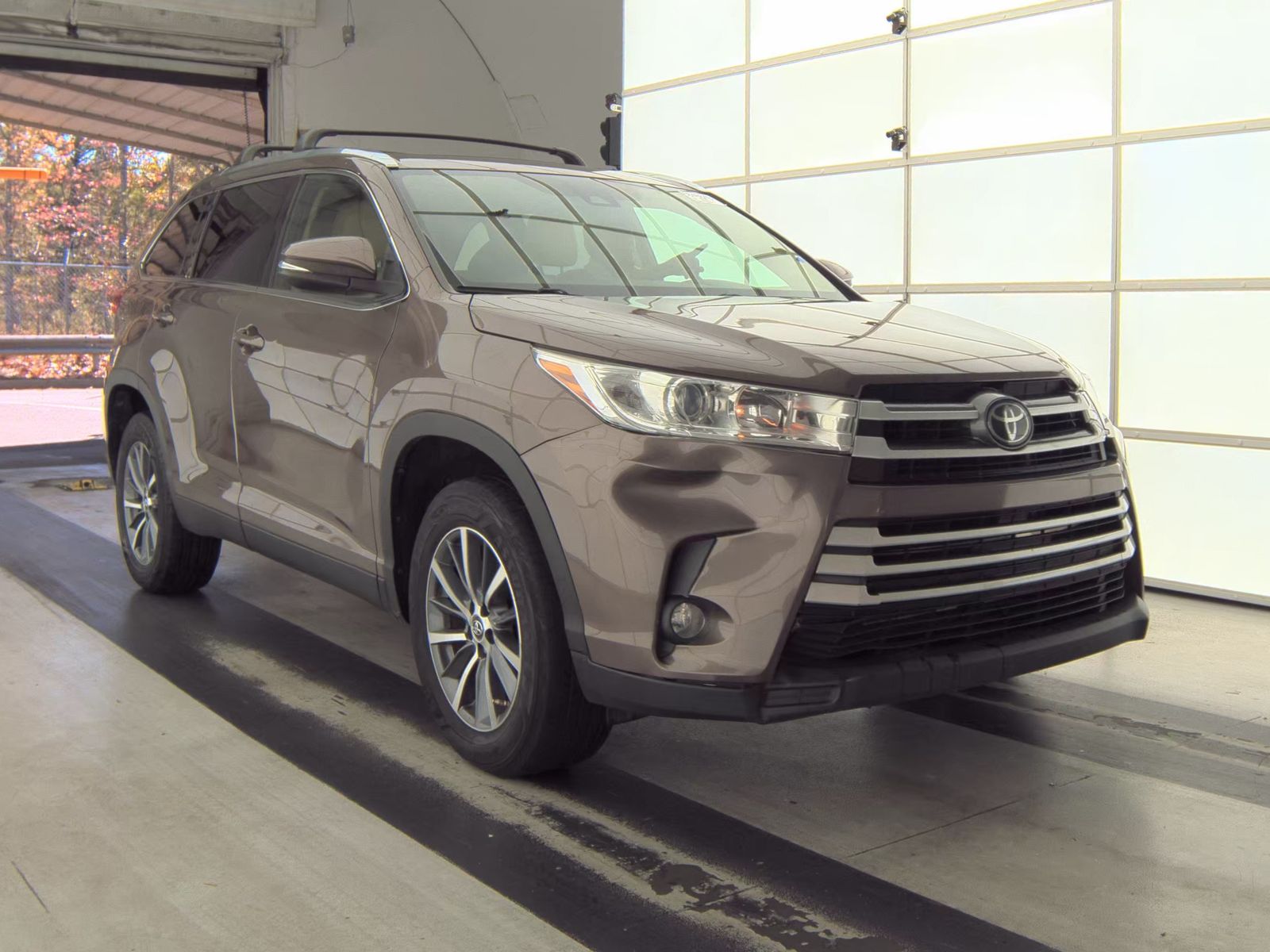 2019 Toyota Highlander XLE FWD