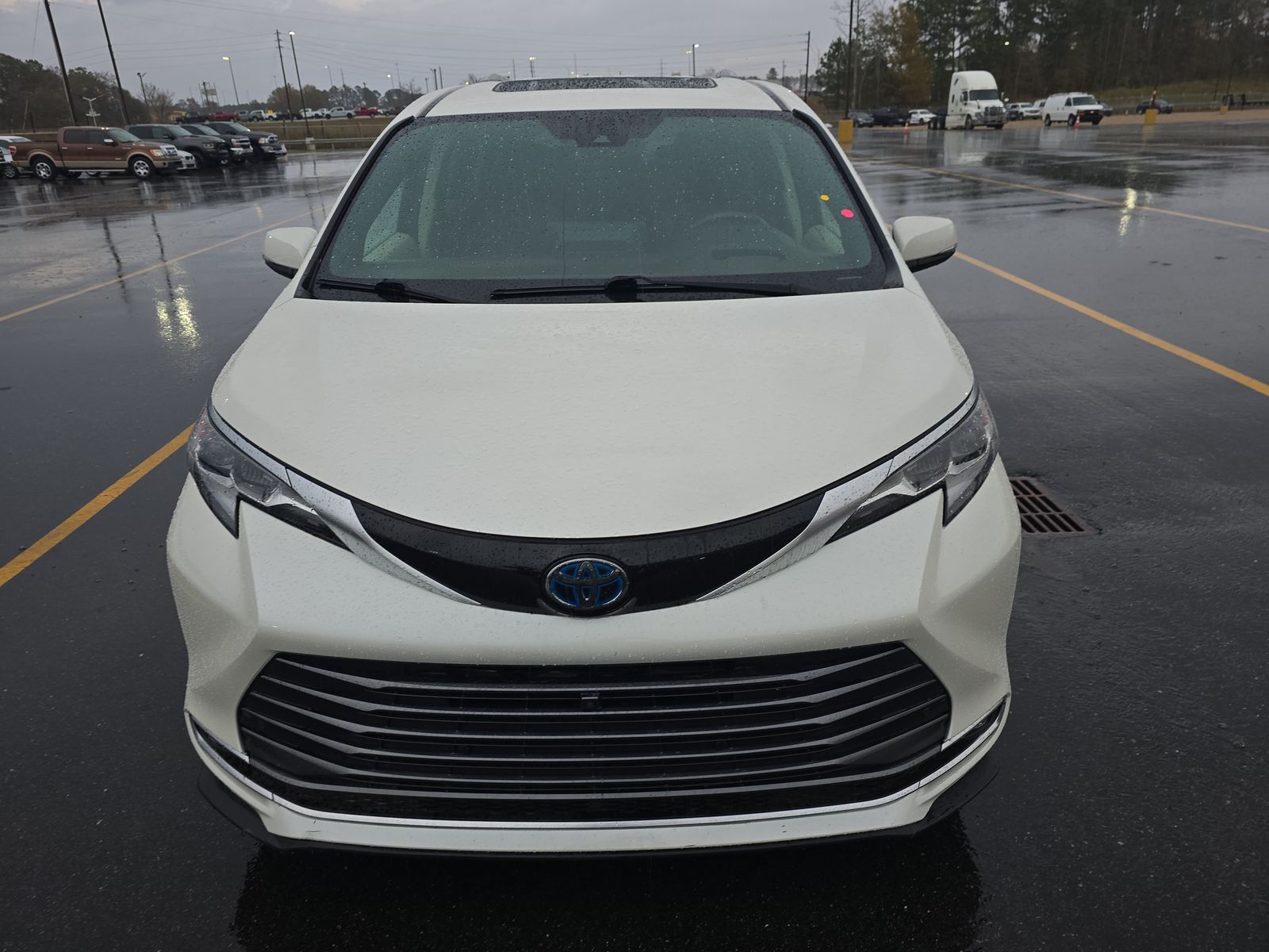 2021 Toyota Sienna Platinum FWD