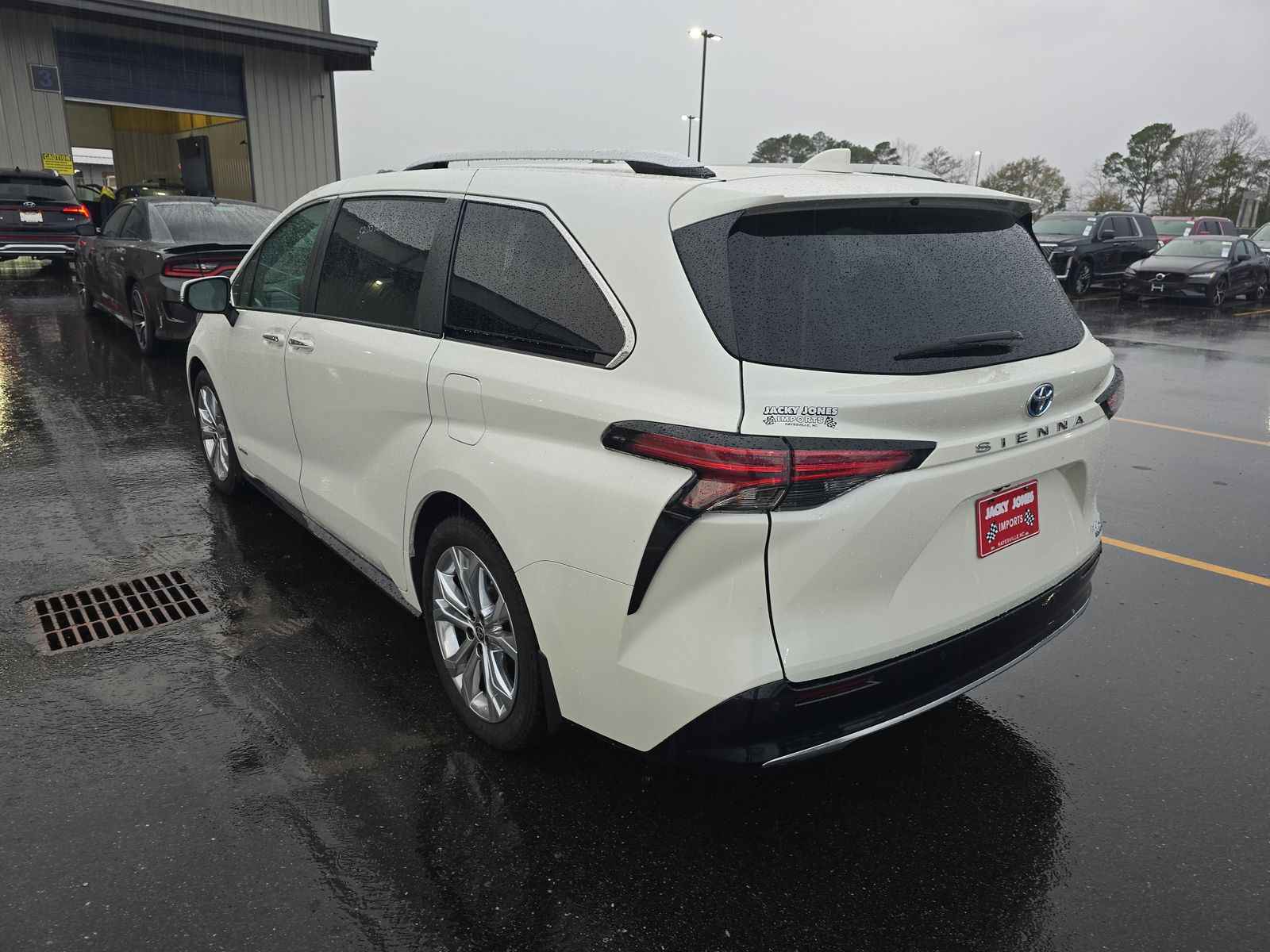 2021 Toyota Sienna Platinum FWD