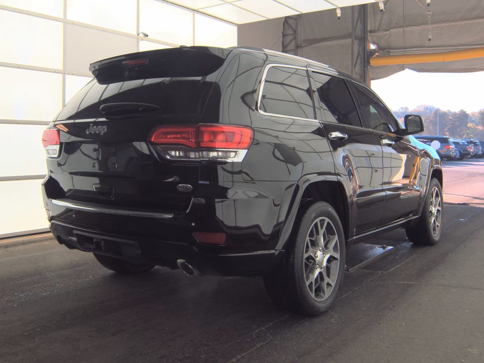 2019 Jeep Grand Cherokee Overland RWD