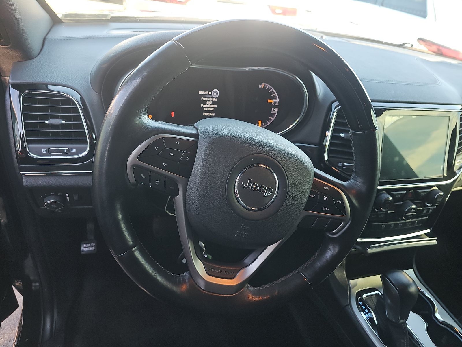 2019 Jeep Grand Cherokee Overland RWD