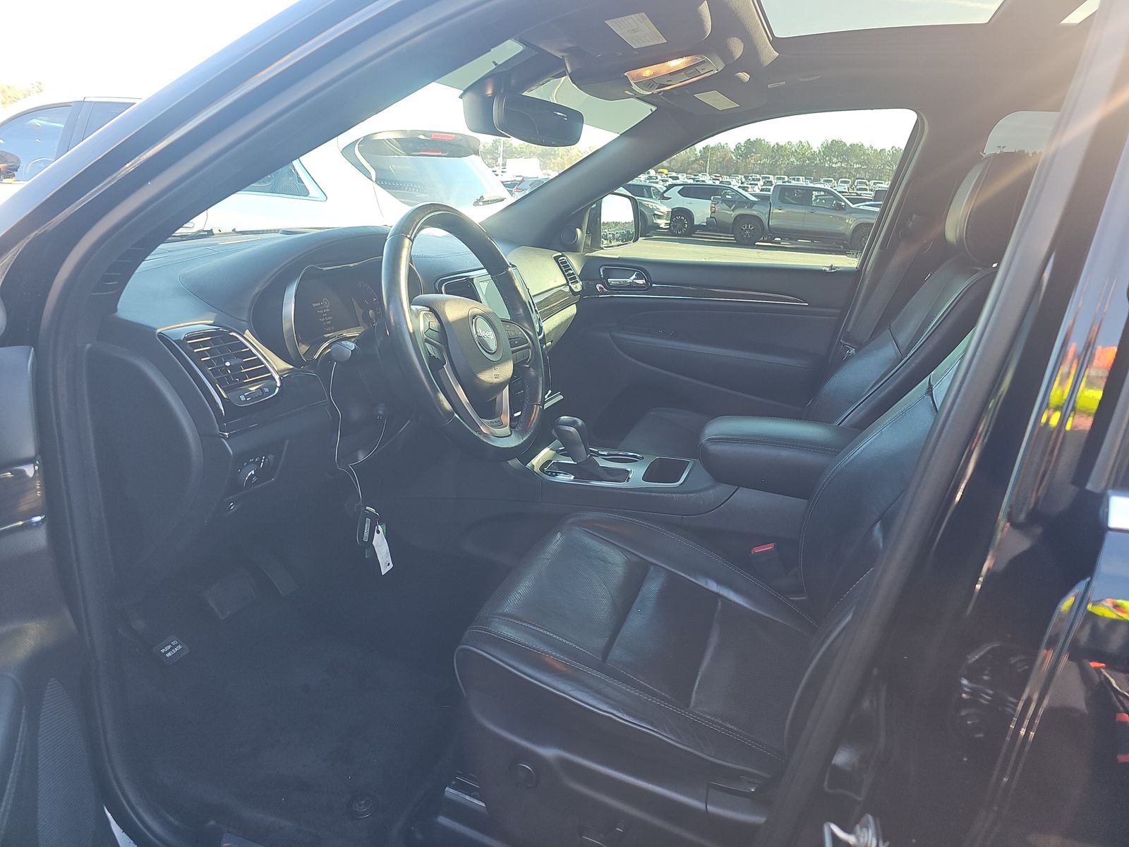 2019 Jeep Grand Cherokee Overland RWD