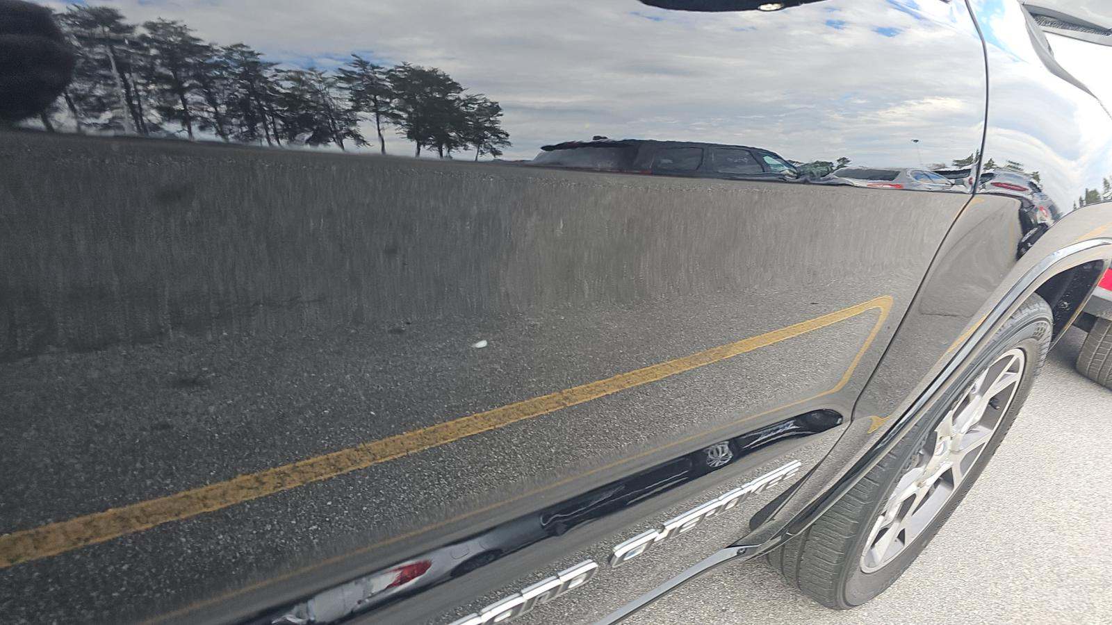 2019 Jeep Grand Cherokee Overland RWD