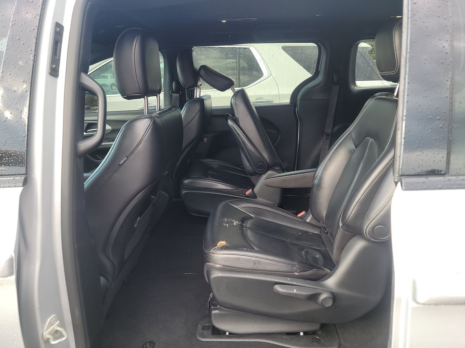 2022 Chrysler Pacifica Hybrid Touring L FWD