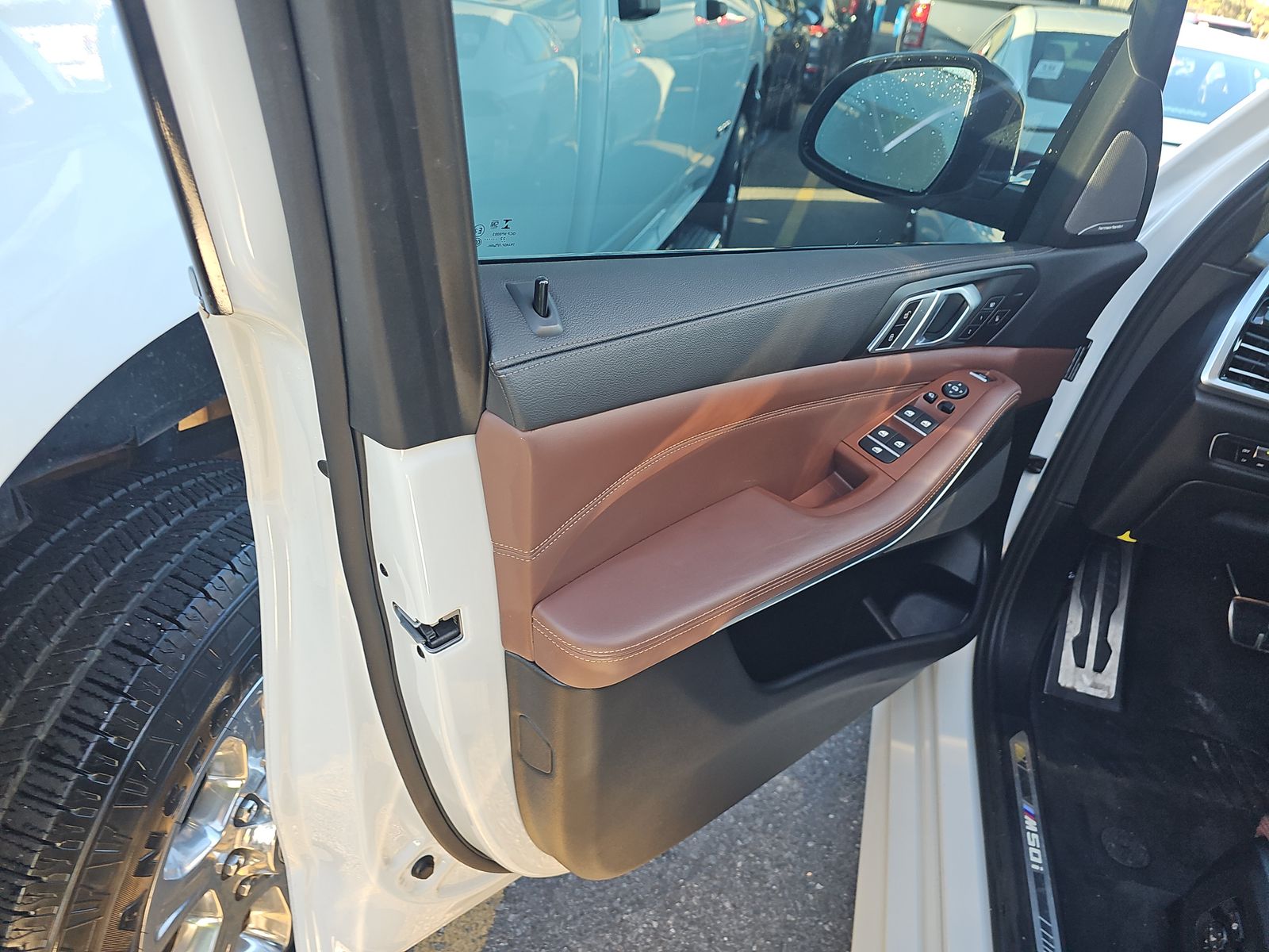 2023 BMW X5 M50i AWD