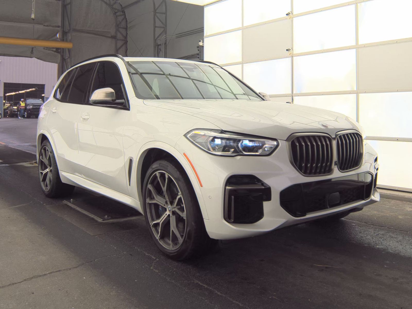 2023 BMW X5 M50i AWD