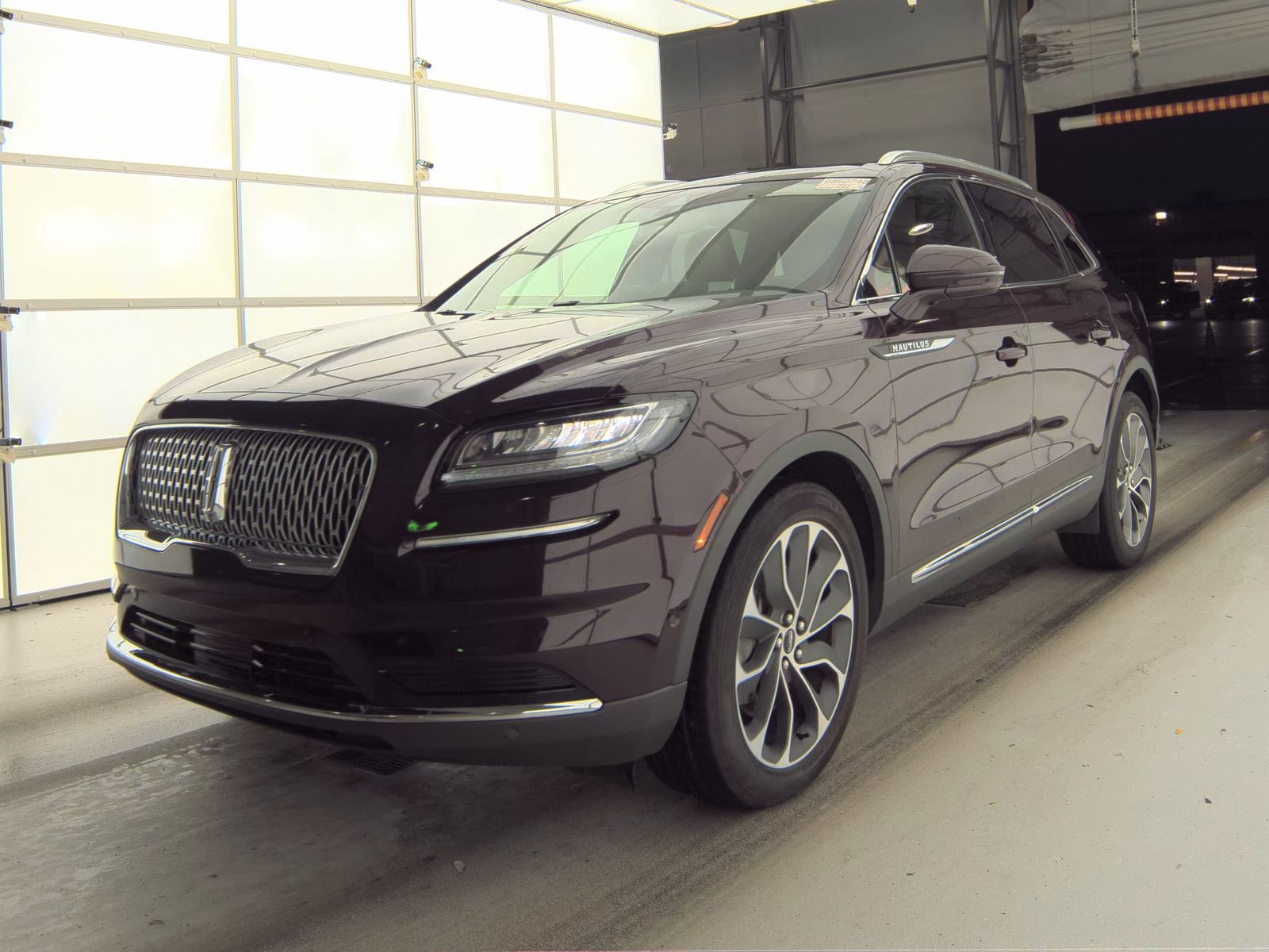 2022 Lincoln Nautilus Reserve FWD