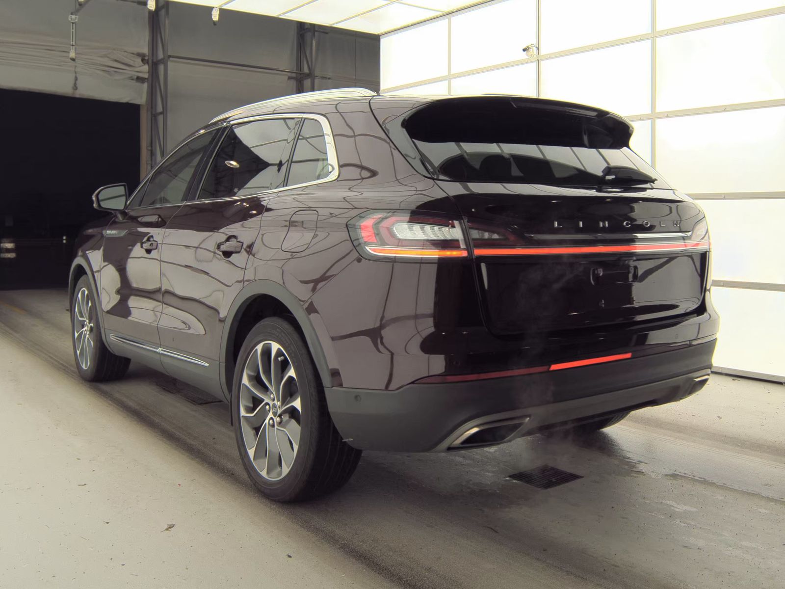 2022 Lincoln Nautilus Reserve FWD