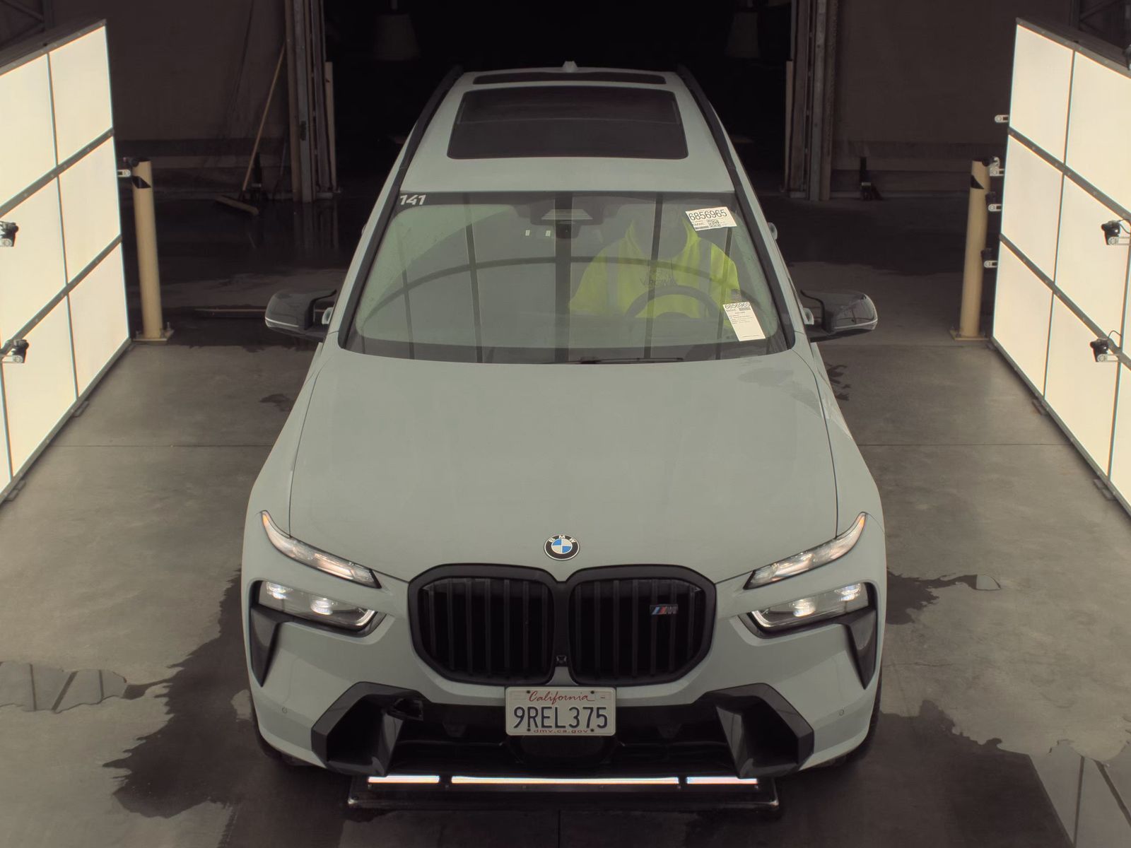 2025 BMW X7 M60i AWD