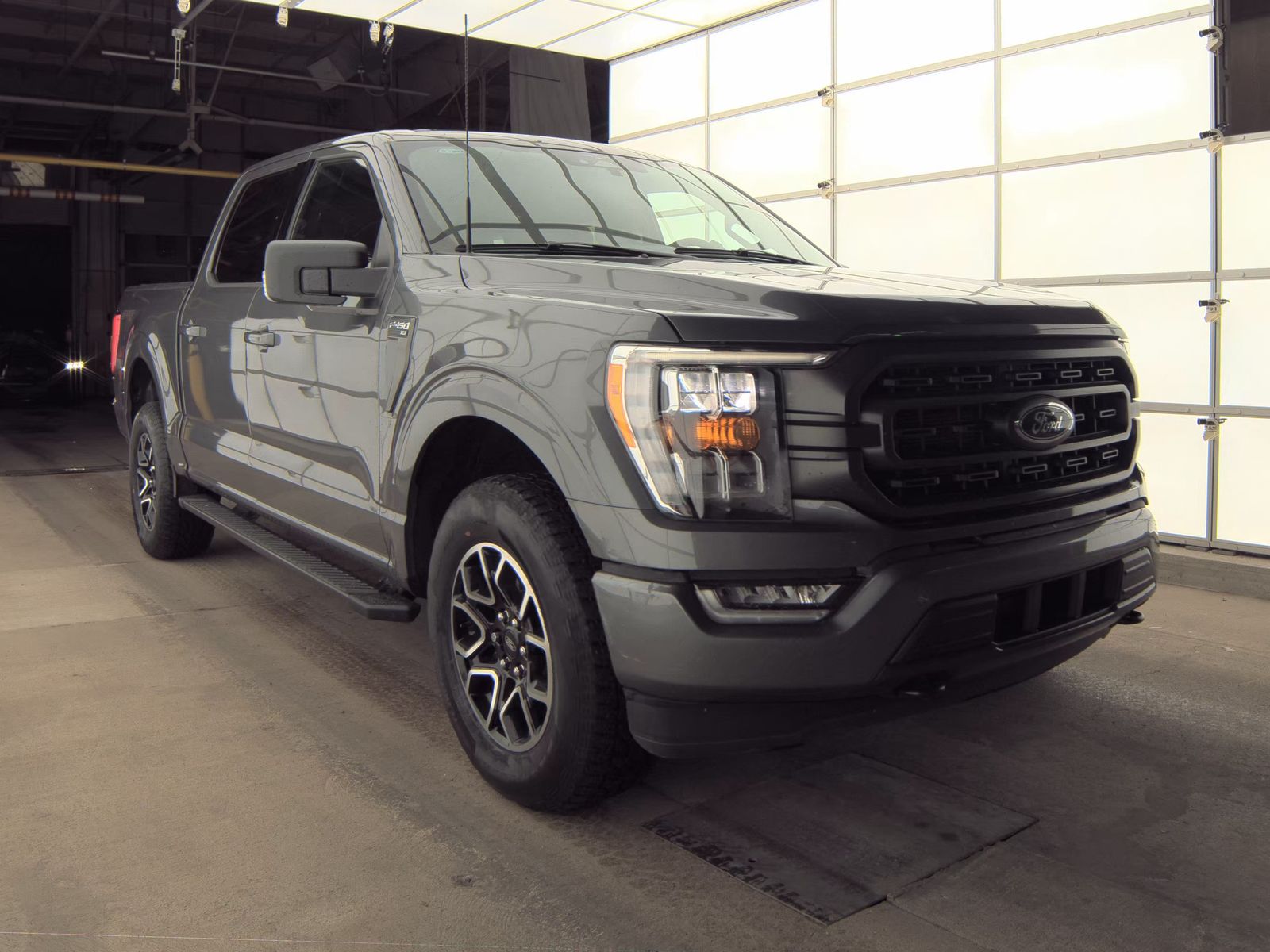 2023 Ford F-150 XLT AWD