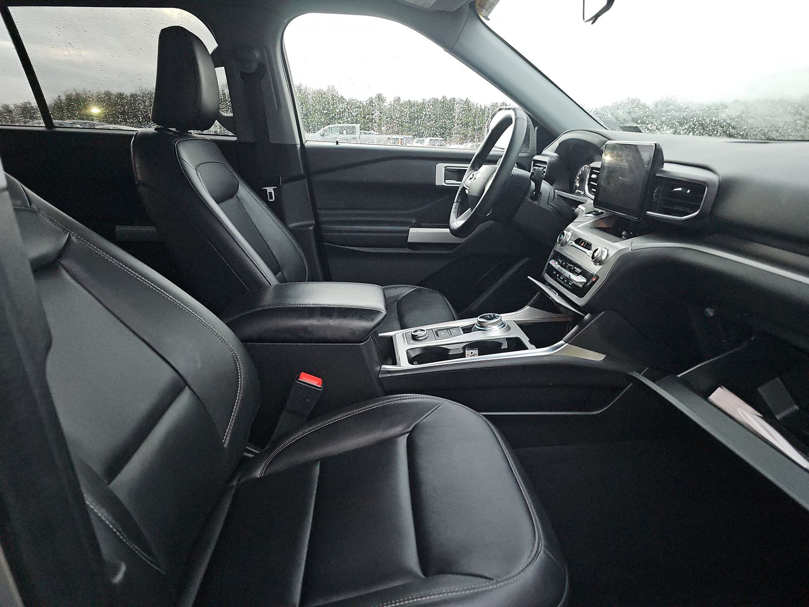 2022 Ford Explorer XLT AWD