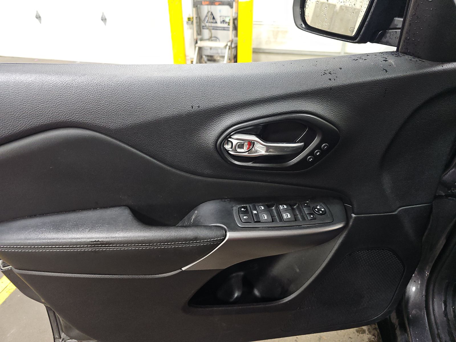 2022 Jeep Cherokee Limited AWD