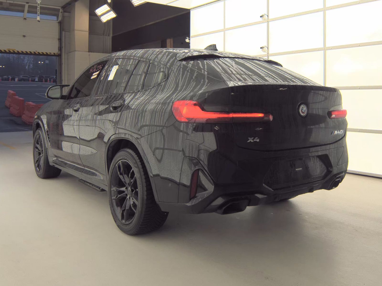 2023 BMW X4 M40i AWD