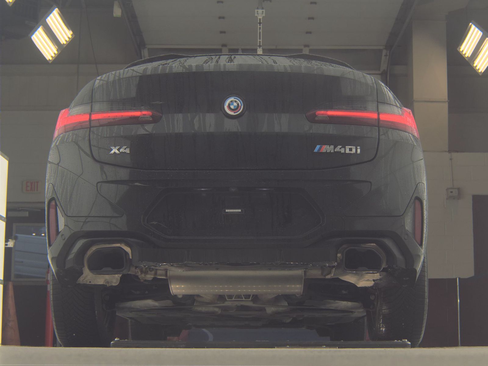 2023 BMW X4 M40i AWD