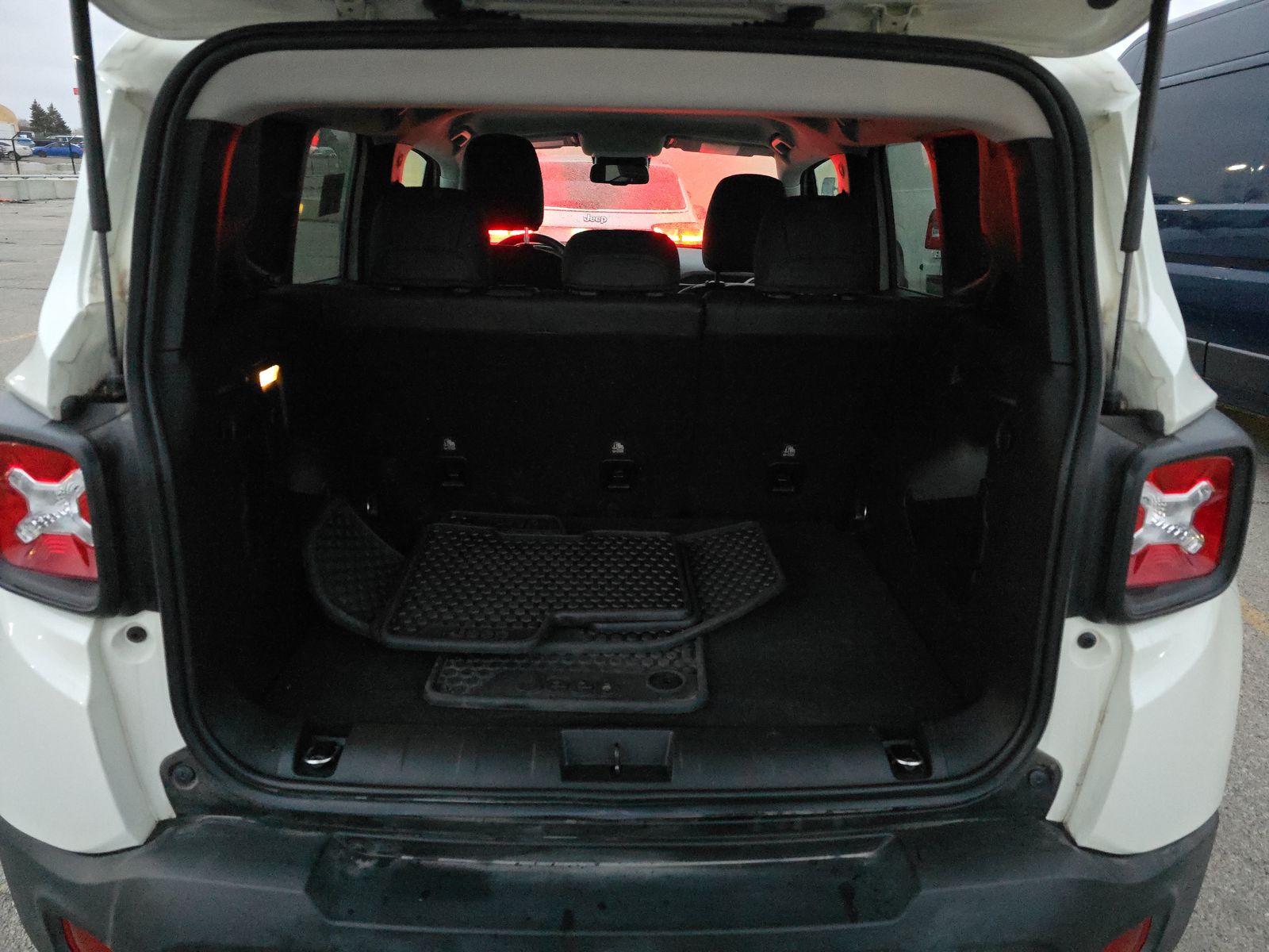 2023 Jeep Renegade Trailhawk AWD