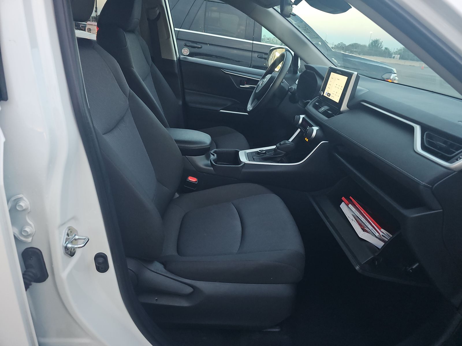 2025 Toyota RAV4 Hybrid XLE AWD