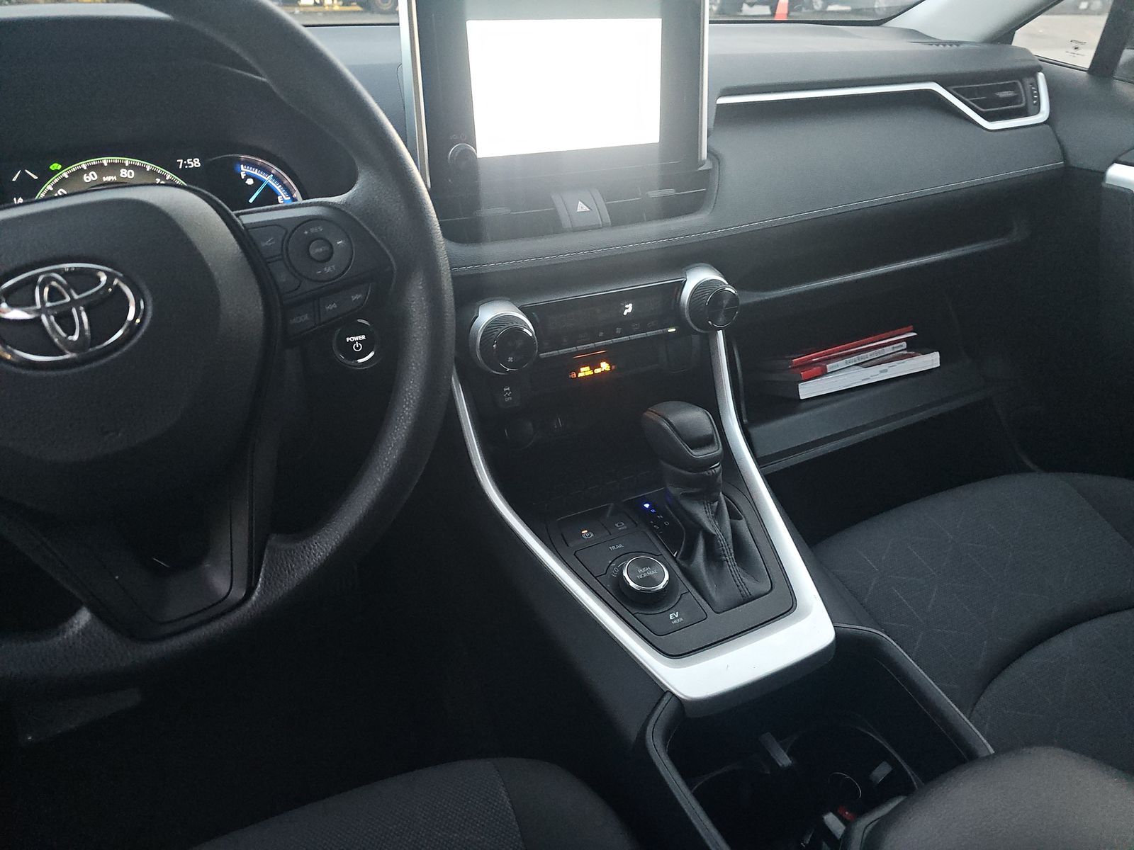 2025 Toyota RAV4 Hybrid XLE AWD