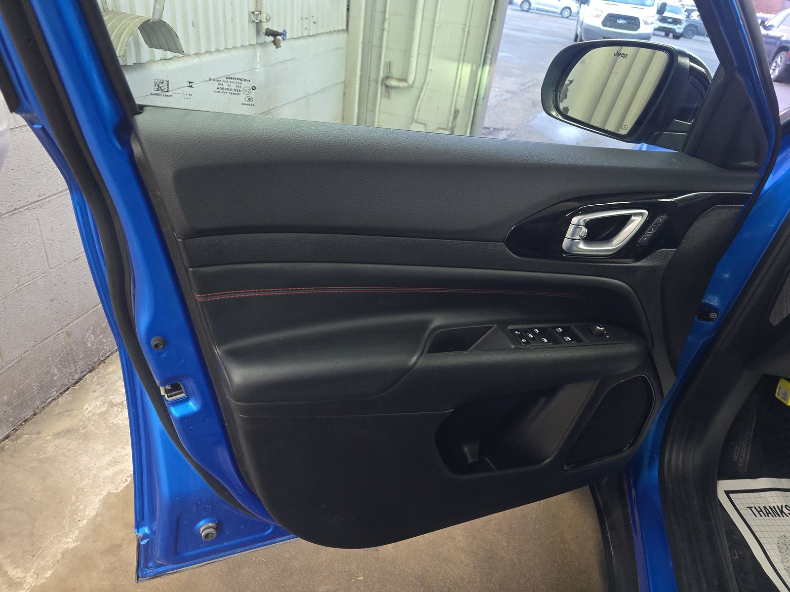 2025 Jeep Compass Trailhawk AWD