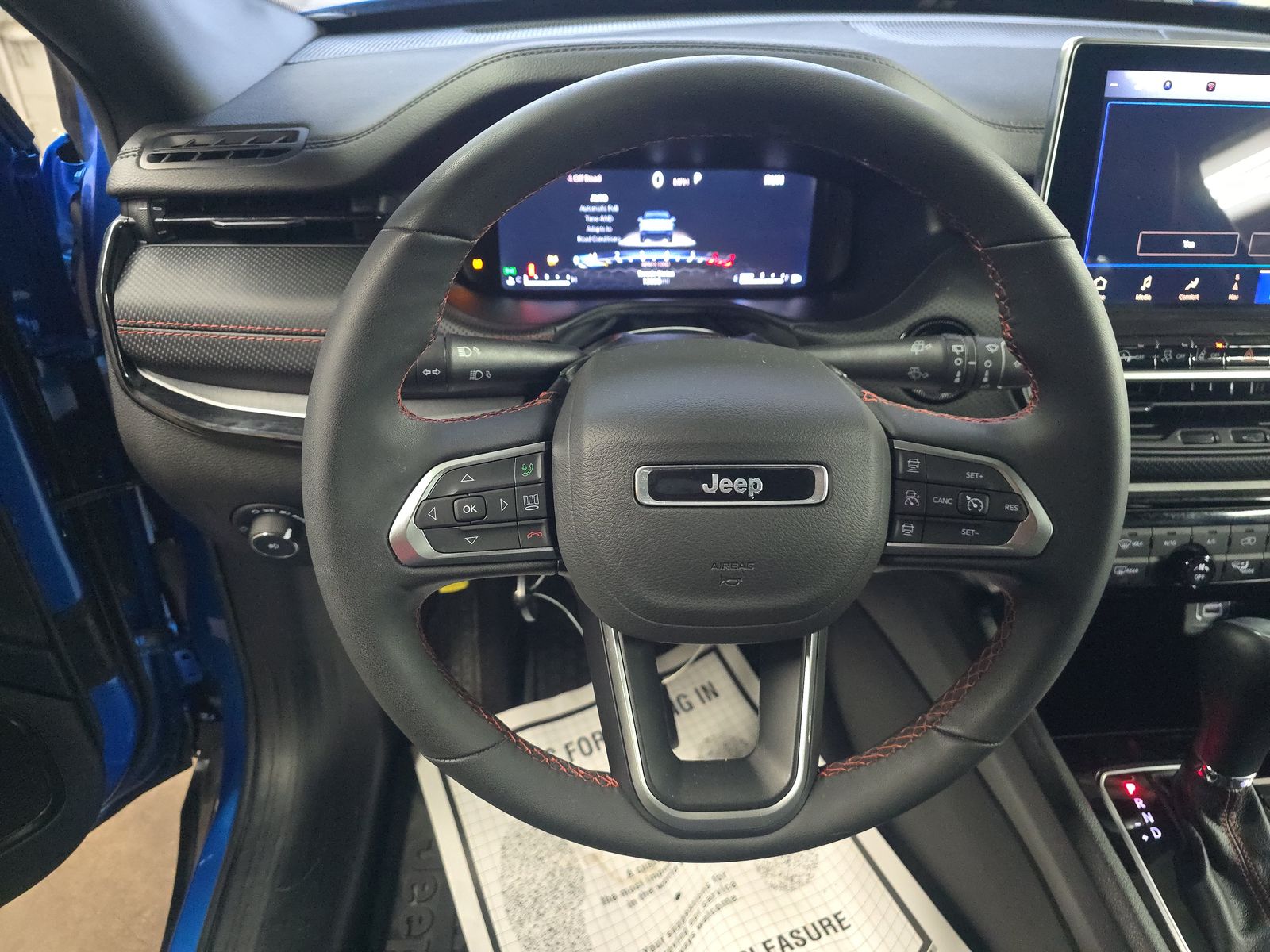 2025 Jeep Compass Trailhawk AWD