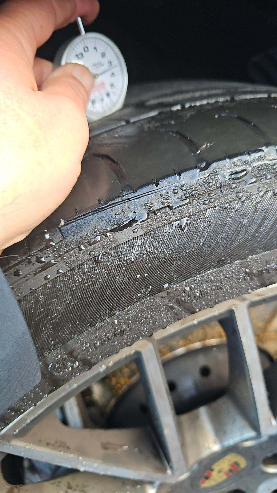 2023 Porsche Cayenne Platinum Edition AWD