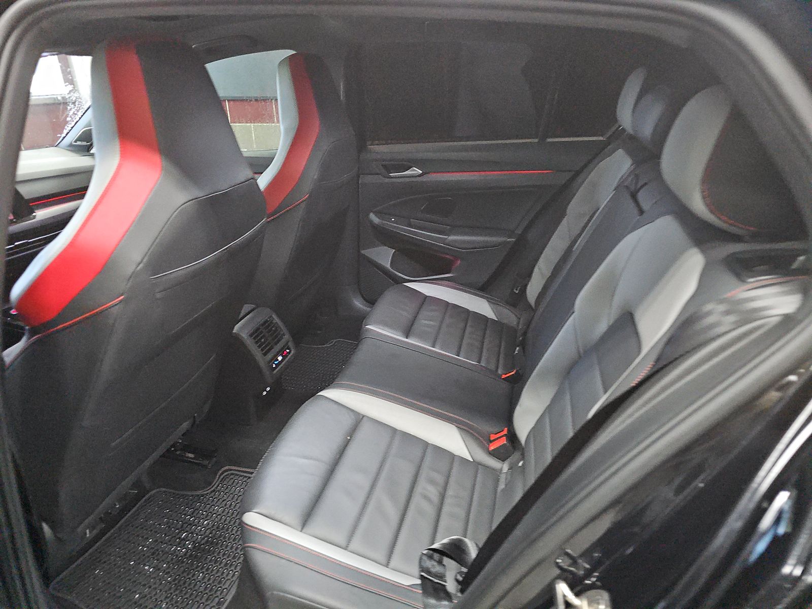 2024 Volkswagen Golf 380 Performance FWD