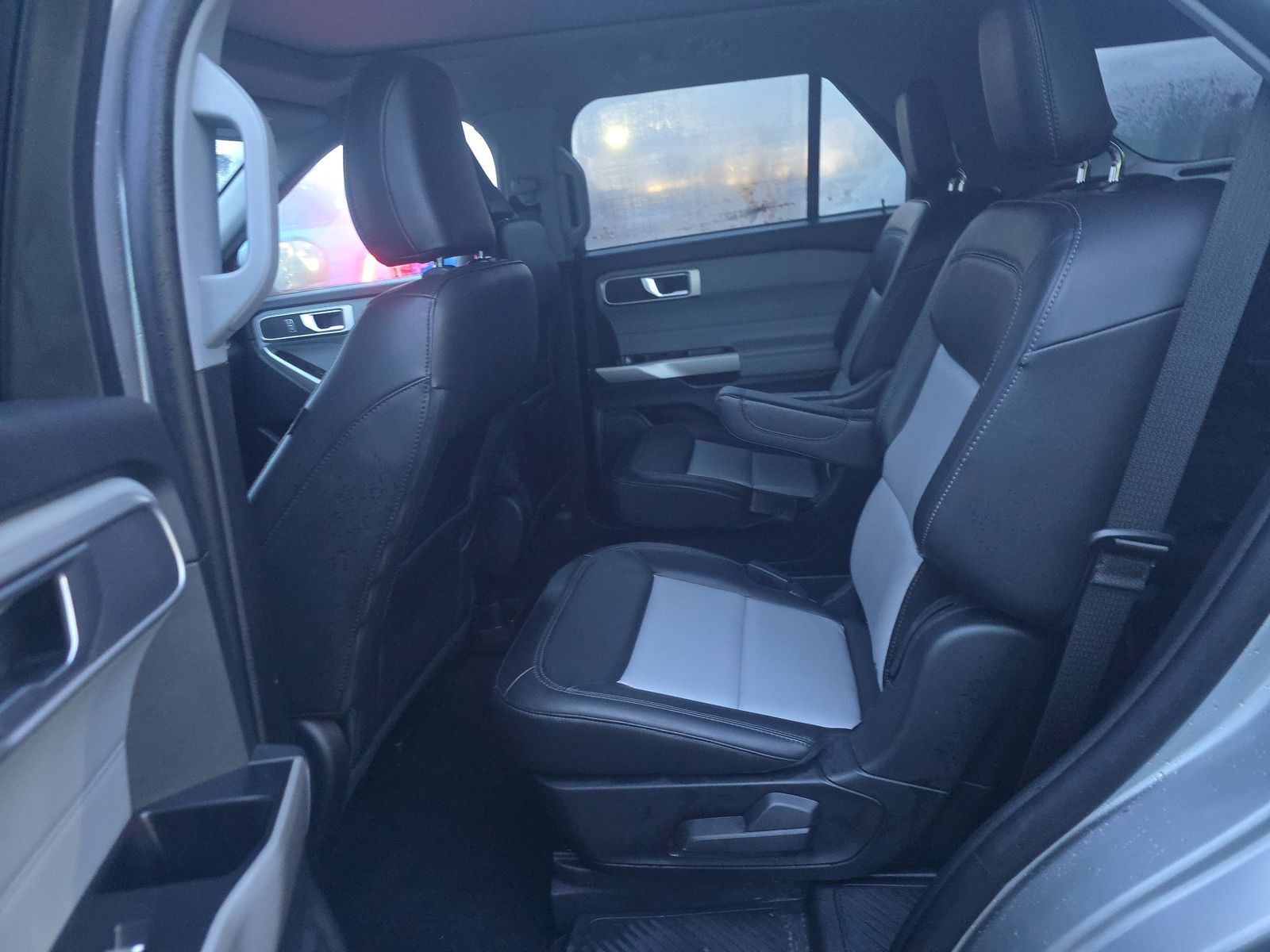 2023 Ford Explorer XLT AWD