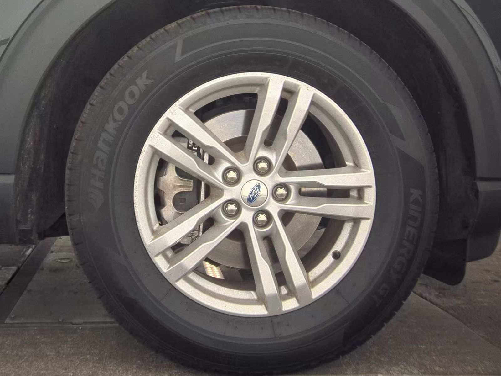 2022 Ford Explorer XLT RWD