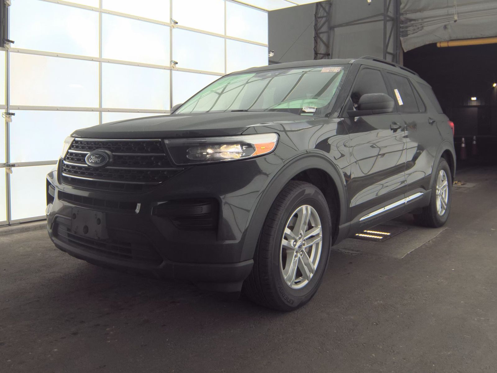 2022 Ford Explorer XLT RWD