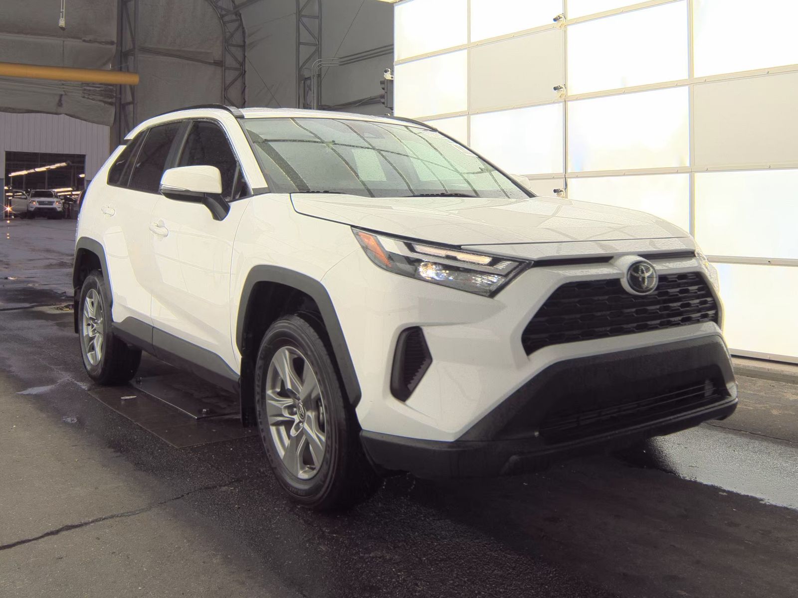 2024 Toyota RAV4 XLE FWD