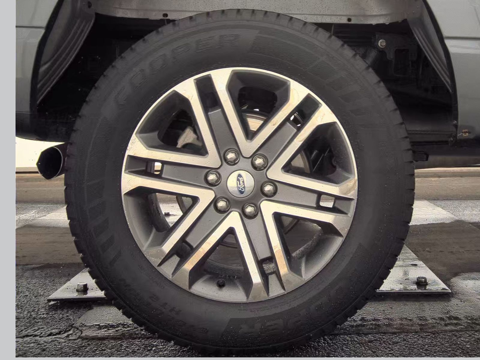 2022 Ford F-150 XL AWD