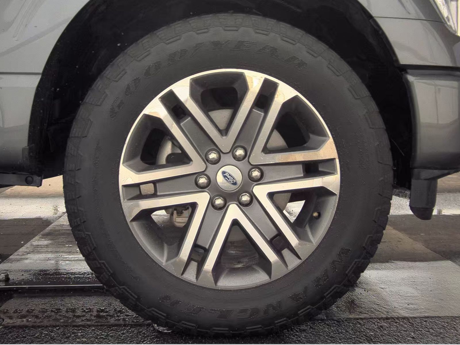 2022 Ford F-150 XL AWD