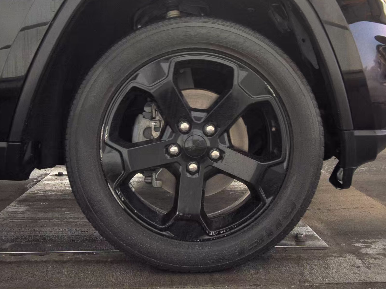 2019 Jeep Grand Cherokee Laredo Upland Edition RWD