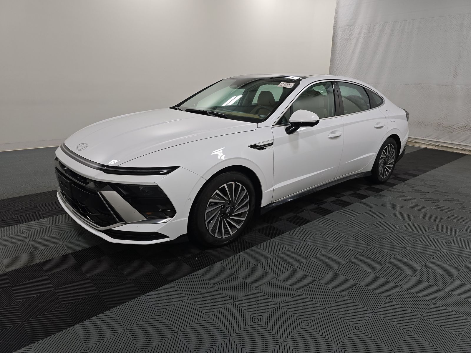 2025 Hyundai Sonata Hybrid Limited FWD